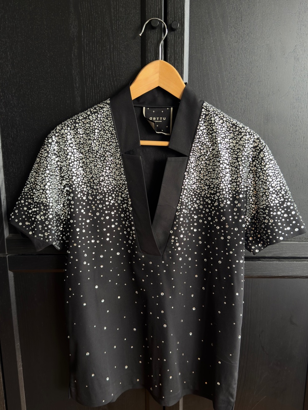 ORTTU Star Neck Diamond Shirt